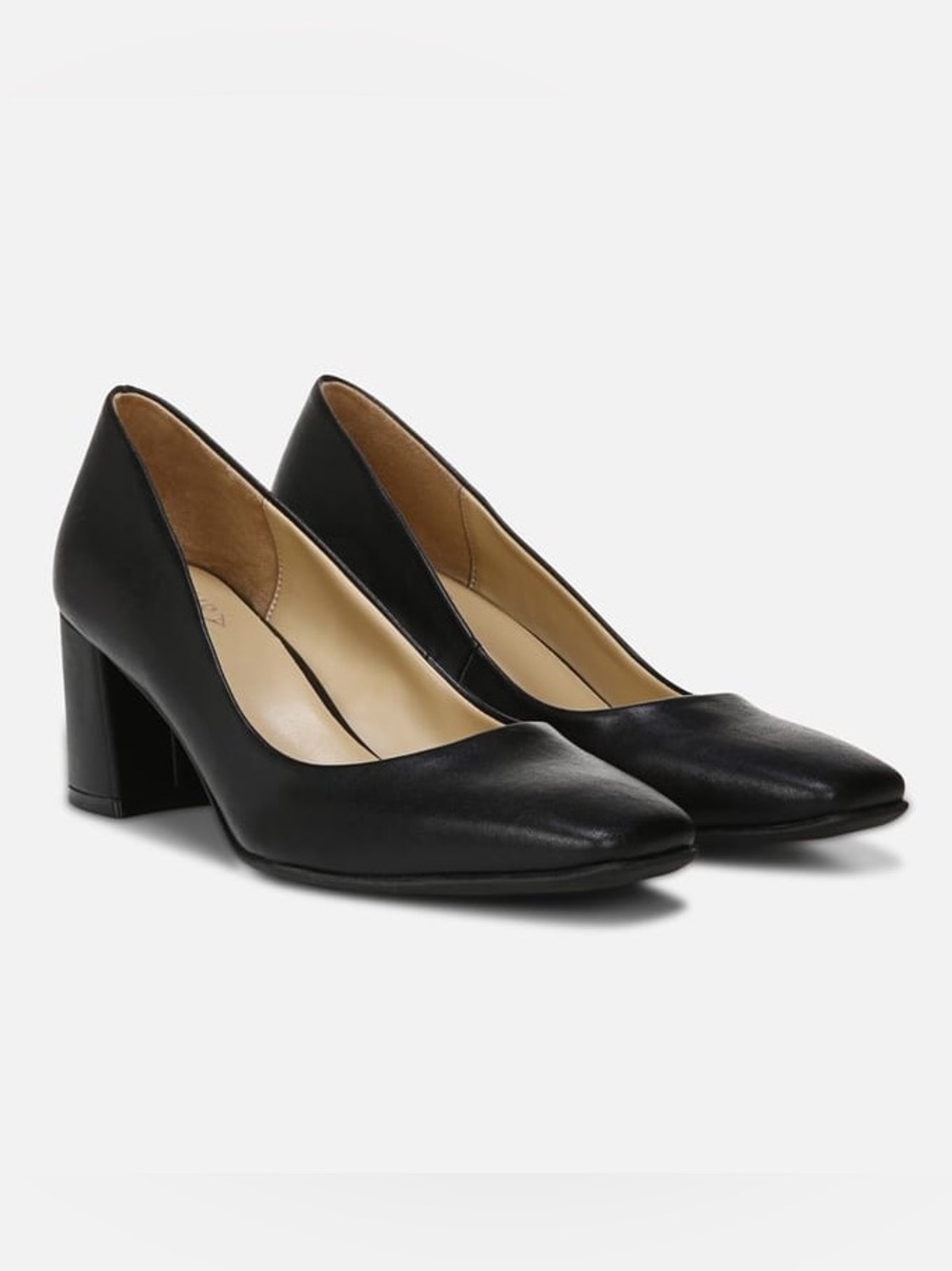 Naturalizer Women’s Black Leather Warner Pumps